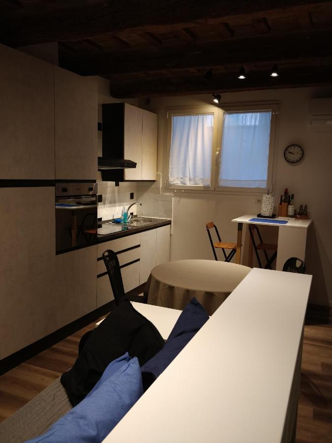 Isi Guesthouse 29 Ези Экстерьер фото