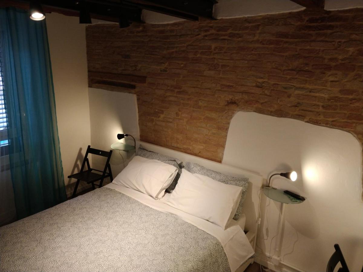 Isi Guesthouse 29 Ези Экстерьер фото