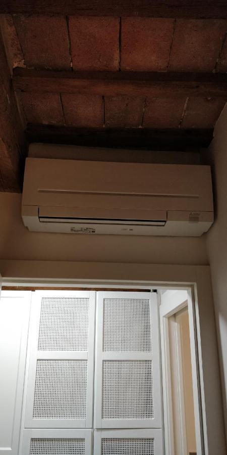 Isi Guesthouse 29 Ези Экстерьер фото